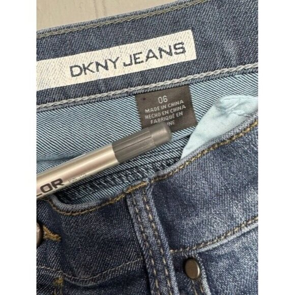 DKNY Size 6 Womens Jeans SoHo Skinny Mid Rise Stretch Dark Wash - Picture 2 of 4